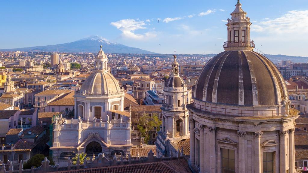 View of Catania city center from top. @www.gruppouna.it