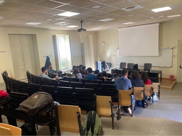 Classroom at the Animal Biology section of the Department of Biological, Geological and Environmental Sciences of the University of Catania. © Università di Catania